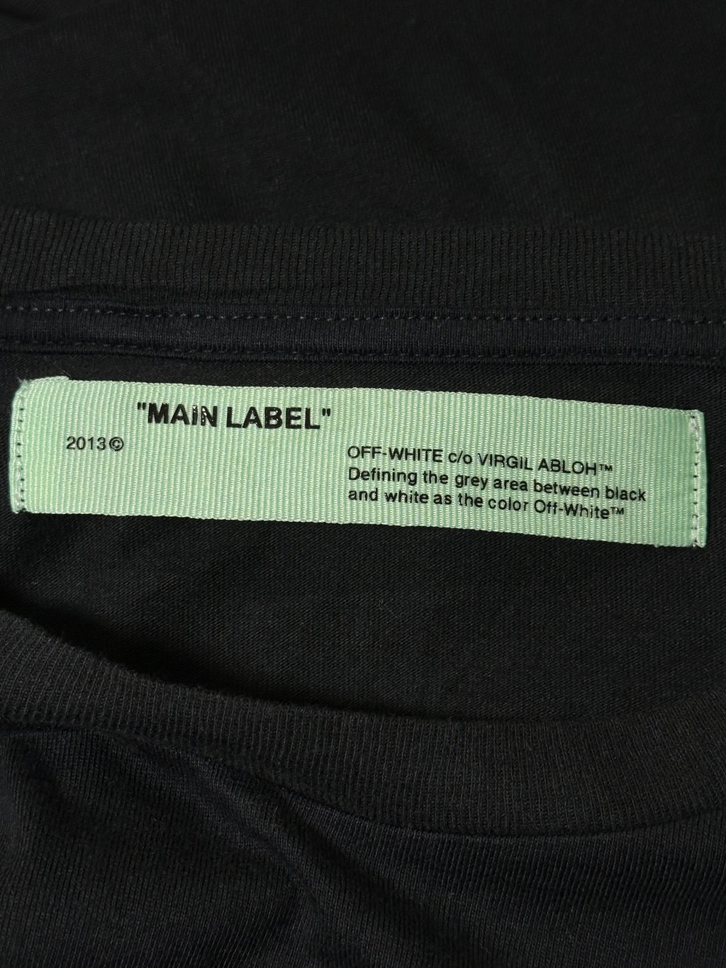 Off-White c/o Virgil Abloh "Shanghai" Reel Department Store Arrow T-Shirt - Black Pre-Owned